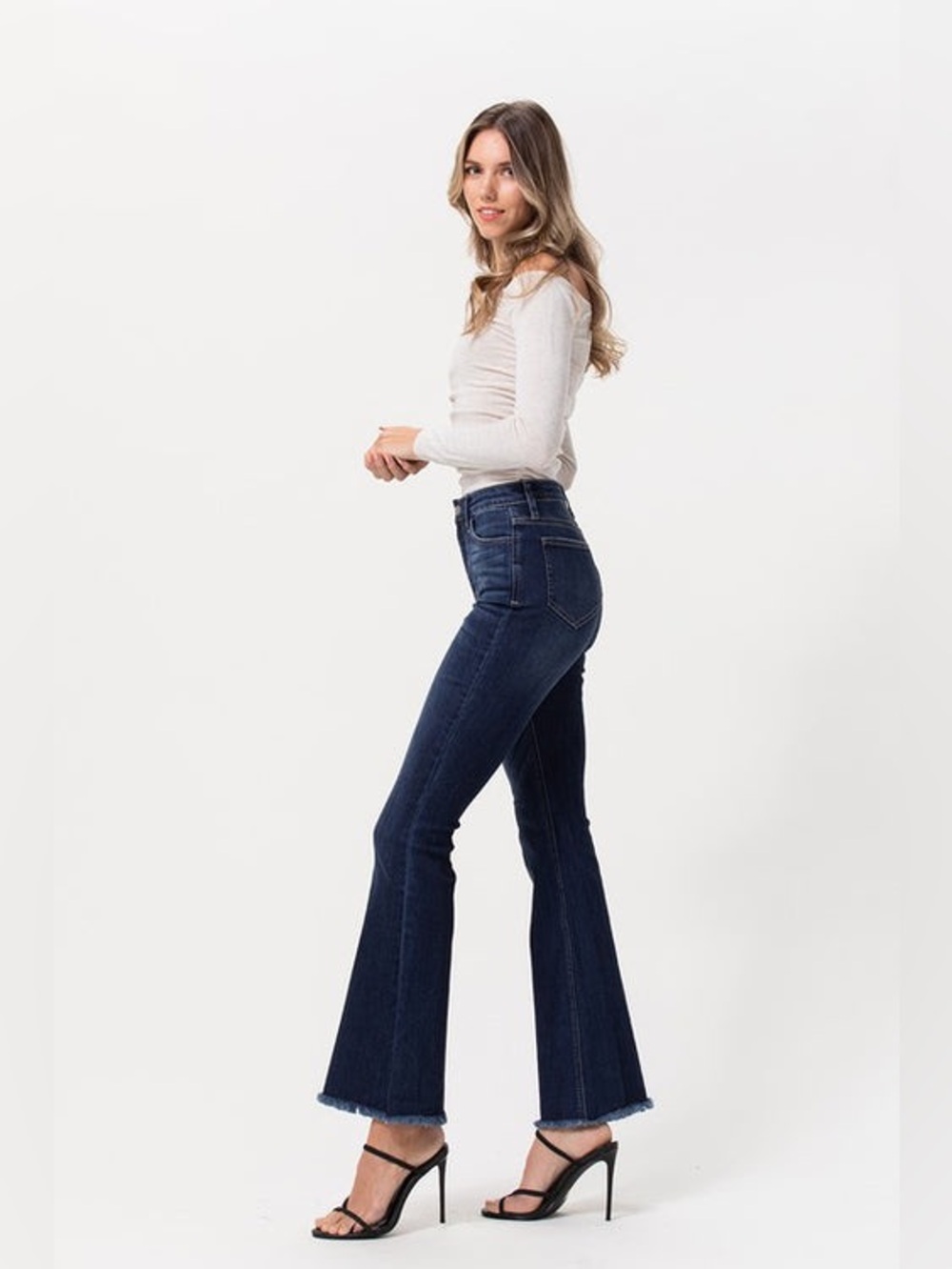 Petra 153 Dark Blue High-Rise Flared Jeans - Women Sz 3/25